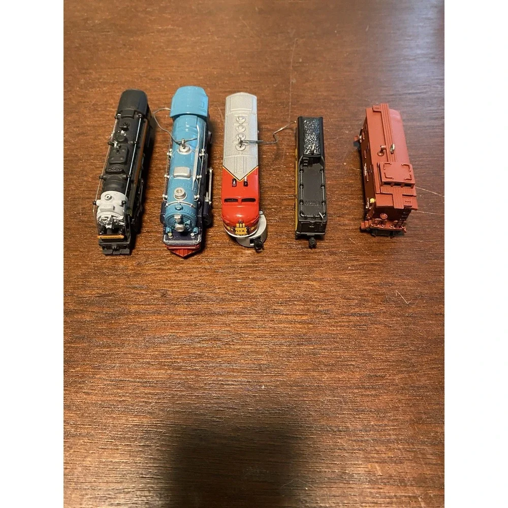 Hallmark Lionel Train Christmas Ornaments Lot Of 5